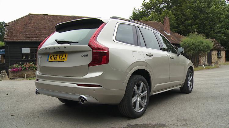 VOLVO XC90 DIESEL ESTATE 2.0 D5 PowerPulse Momentum Pro 5dr AWD Geartronic